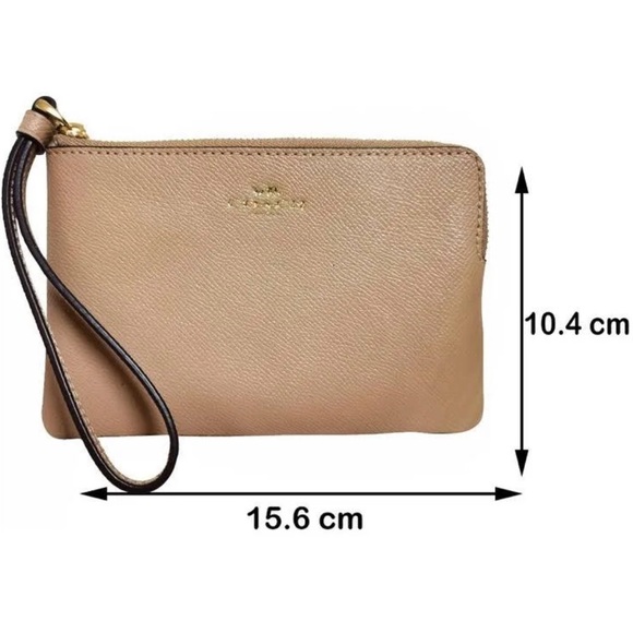 COACH LEATHER CORNER ZIP WRISTLET - Picture 3 of 4